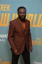 snw-premiere-carpet-cast-olusanmokun-01.jpg